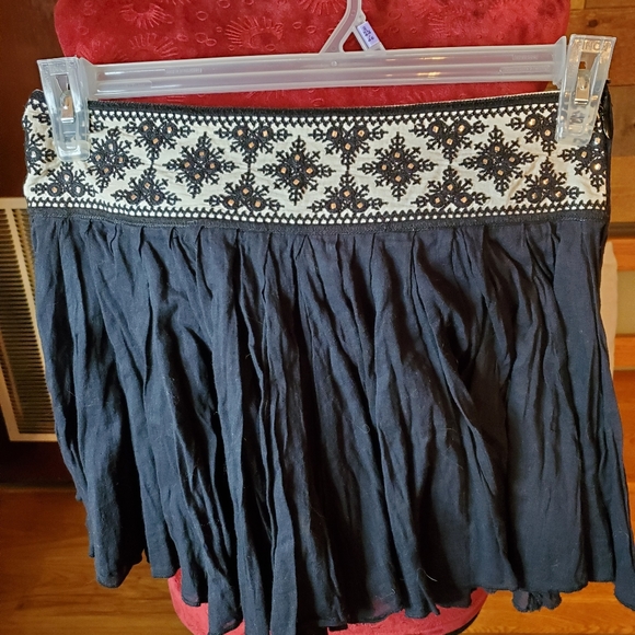 Free People One Kelisi Black Embroidered Skirt - Picture 2 of 8